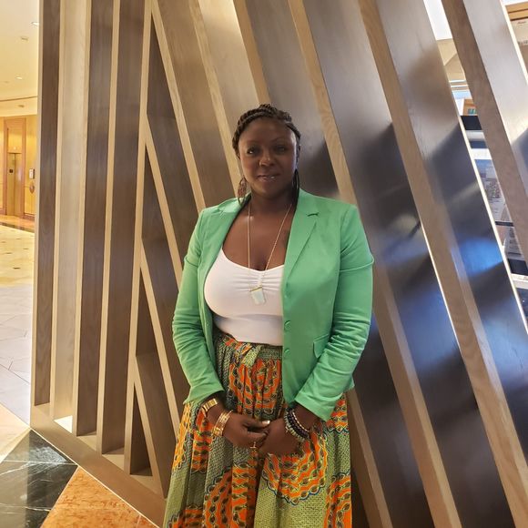 Meet the Posher Other - Meet your Posher, Qiana